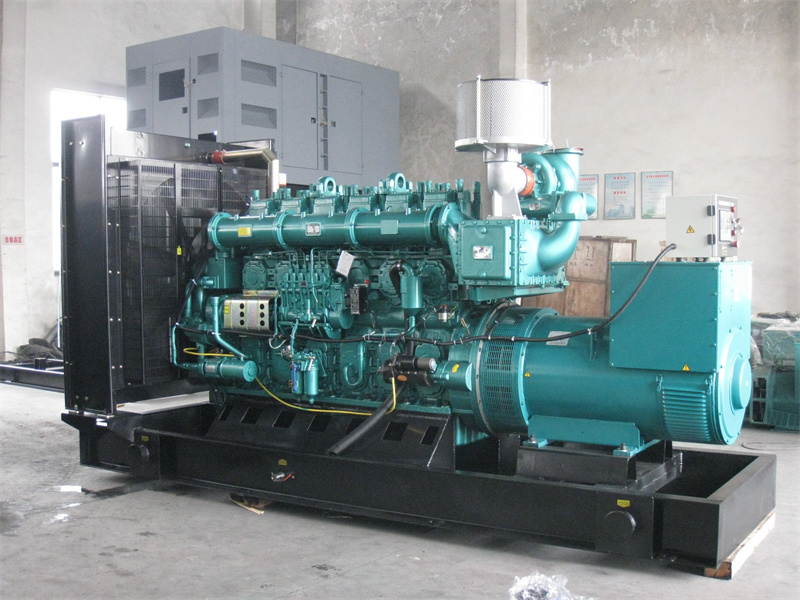 舒兰200KW 柴油发电机的油耗是多少?